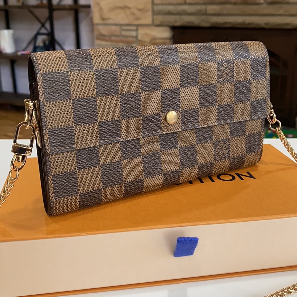 Authentic Lv - image 3